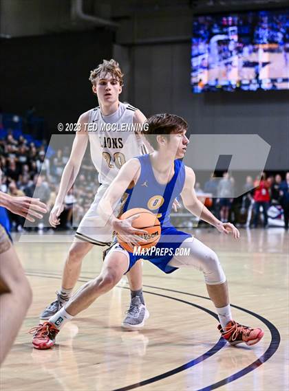 Thumbnail 1 in Manila vs. Bergman (AAA 3A State Final) photogallery.