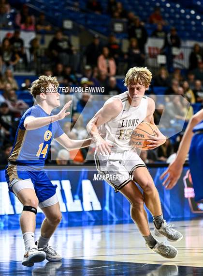 Thumbnail 2 in Manila vs. Bergman (AAA 3A State Final) photogallery.
