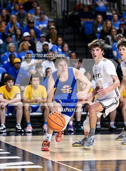 Thumbnail 1 in Manila vs. Bergman (AAA 3A State Final) photogallery.