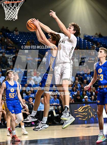 Thumbnail 3 in Manila vs. Bergman (AAA 3A State Final) photogallery.