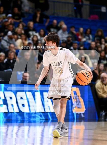 Thumbnail 2 in Manila vs. Bergman (AAA 3A State Final) photogallery.