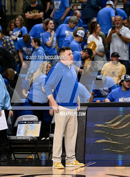 Thumbnail 2 in Manila vs. Bergman (AAA 3A State Final) photogallery.
