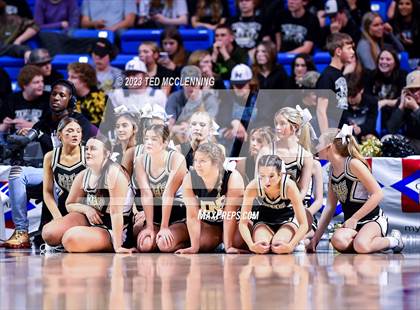 Thumbnail 3 in Manila vs. Bergman (AAA 3A State Final) photogallery.