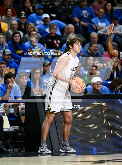 Thumbnail 3 in Manila vs. Bergman (AAA 3A State Final) photogallery.