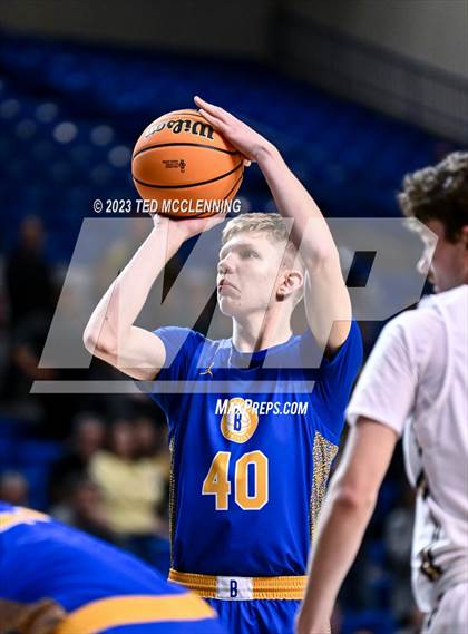 Thumbnail 2 in Manila vs. Bergman (AAA 3A State Final) photogallery.