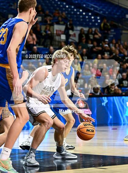 Thumbnail 2 in Manila vs. Bergman (AAA 3A State Final) photogallery.
