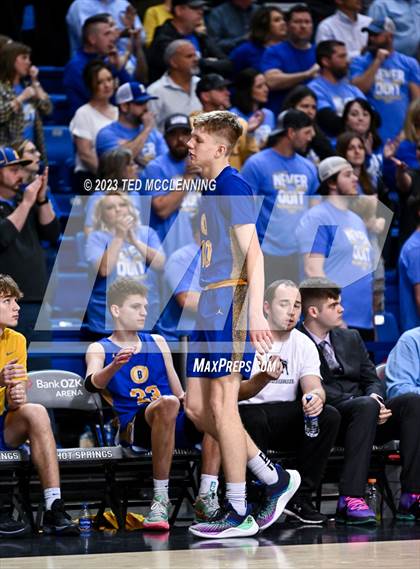 Thumbnail 3 in Manila vs. Bergman (AAA 3A State Final) photogallery.