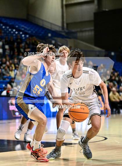 Thumbnail 2 in Manila vs. Bergman (AAA 3A State Final) photogallery.