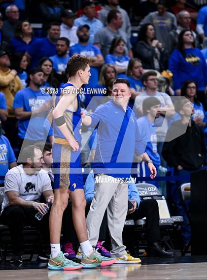 Thumbnail 3 in Manila vs. Bergman (AAA 3A State Final) photogallery.