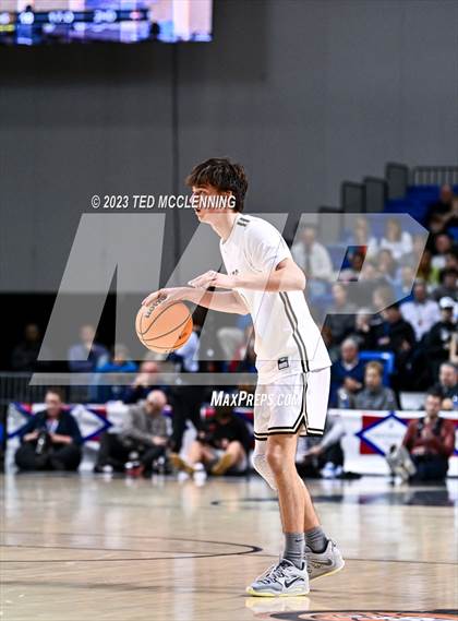 Thumbnail 1 in Manila vs. Bergman (AAA 3A State Final) photogallery.