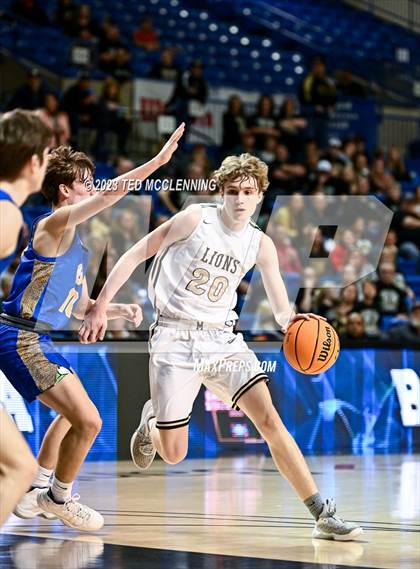 Thumbnail 1 in Manila vs. Bergman (AAA 3A State Final) photogallery.
