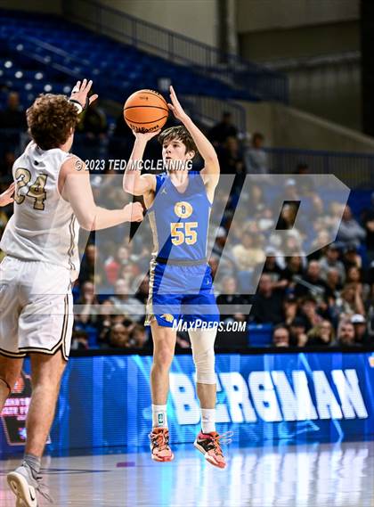 Thumbnail 3 in Manila vs. Bergman (AAA 3A State Final) photogallery.