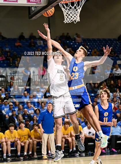 Thumbnail 1 in Manila vs. Bergman (AAA 3A State Final) photogallery.