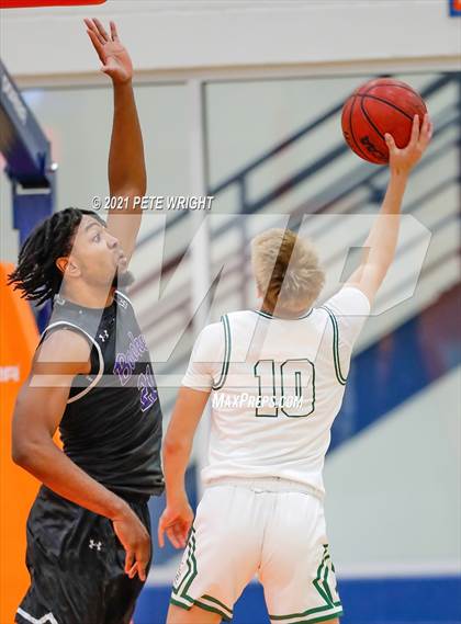Thumbnail 2 in Manatee vs Sarasota Boys Basketball Allstar Game photogallery.
