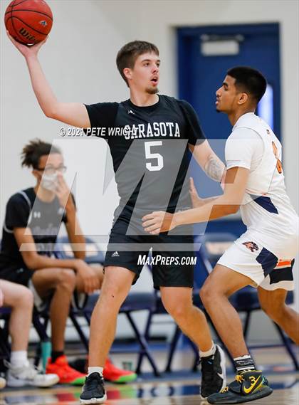 Thumbnail 1 in Manatee vs Sarasota Boys Basketball Allstar Game photogallery.