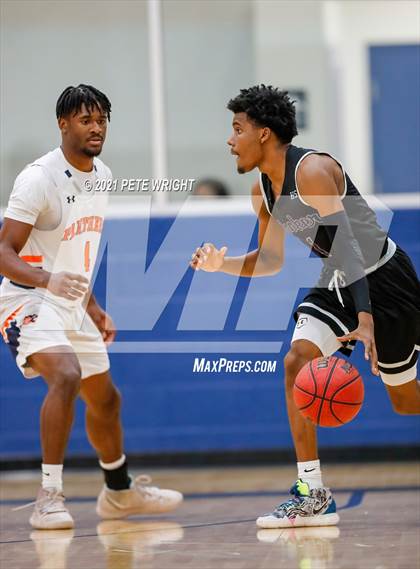 Thumbnail 2 in Manatee vs Sarasota Boys Basketball Allstar Game photogallery.