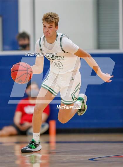 Thumbnail 3 in Manatee vs Sarasota Boys Basketball Allstar Game photogallery.
