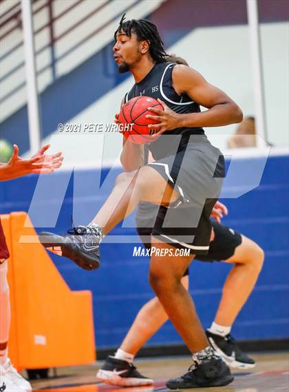 Thumbnail 3 in Manatee vs Sarasota Boys Basketball Allstar Game photogallery.