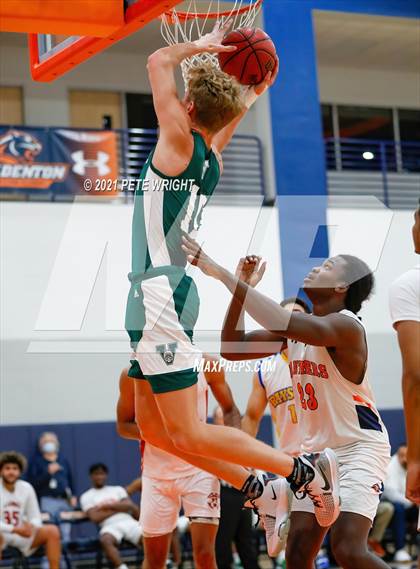 Thumbnail 2 in Manatee vs Sarasota Boys Basketball Allstar Game photogallery.