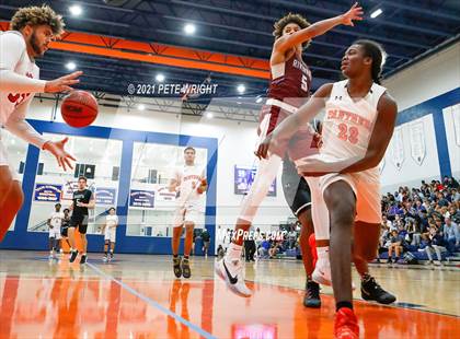 Thumbnail 1 in Manatee vs Sarasota Boys Basketball Allstar Game photogallery.