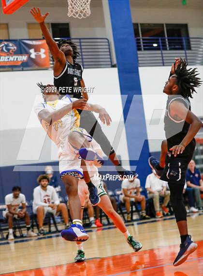 Thumbnail 3 in Manatee vs Sarasota Boys Basketball Allstar Game photogallery.