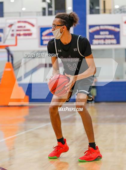 Thumbnail 3 in Manatee vs Sarasota Boys Basketball Allstar Game photogallery.