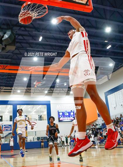 Thumbnail 1 in Manatee vs Sarasota Boys Basketball Allstar Game photogallery.