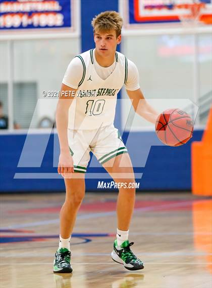 Thumbnail 3 in Manatee vs Sarasota Boys Basketball Allstar Game photogallery.