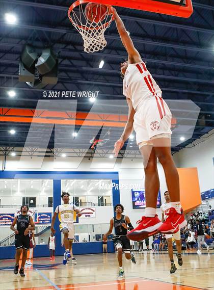 Thumbnail 2 in Manatee vs Sarasota Boys Basketball Allstar Game photogallery.