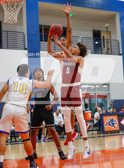 Thumbnail 3 in Manatee vs Sarasota Boys Basketball Allstar Game photogallery.