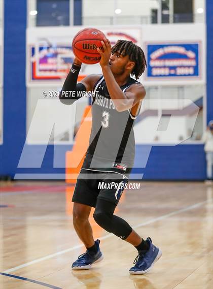 Thumbnail 1 in Manatee vs Sarasota Boys Basketball Allstar Game photogallery.