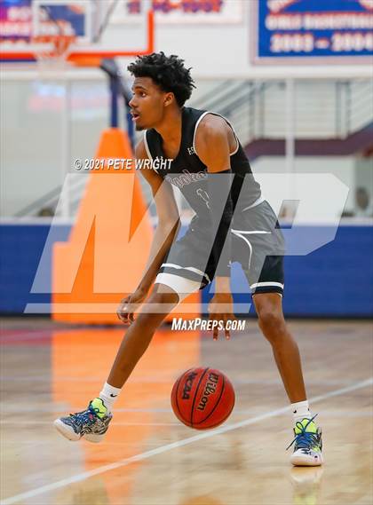 Thumbnail 3 in Manatee vs Sarasota Boys Basketball Allstar Game photogallery.