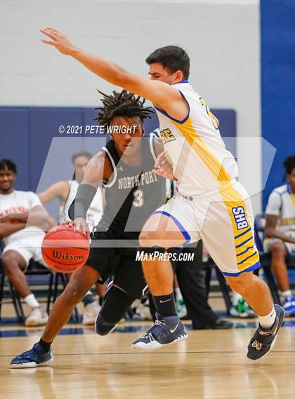 Thumbnail 3 in Manatee vs Sarasota Boys Basketball Allstar Game photogallery.
