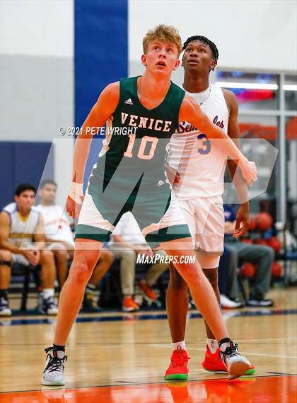 Thumbnail 3 in Manatee vs Sarasota Boys Basketball Allstar Game photogallery.