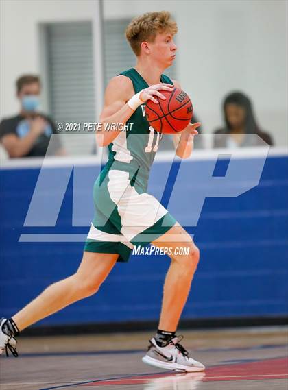 Thumbnail 2 in Manatee vs Sarasota Boys Basketball Allstar Game photogallery.