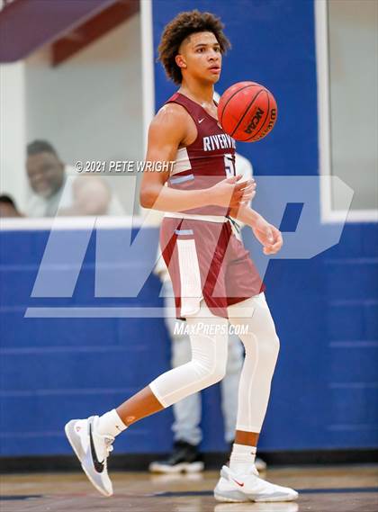Thumbnail 2 in Manatee vs Sarasota Boys Basketball Allstar Game photogallery.