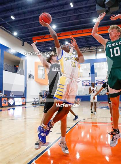 Thumbnail 3 in Manatee vs Sarasota Boys Basketball Allstar Game photogallery.