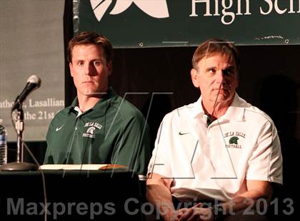 Thumbnail 3 in De La Salle's Bob Ladouceur press conference photogallery.
