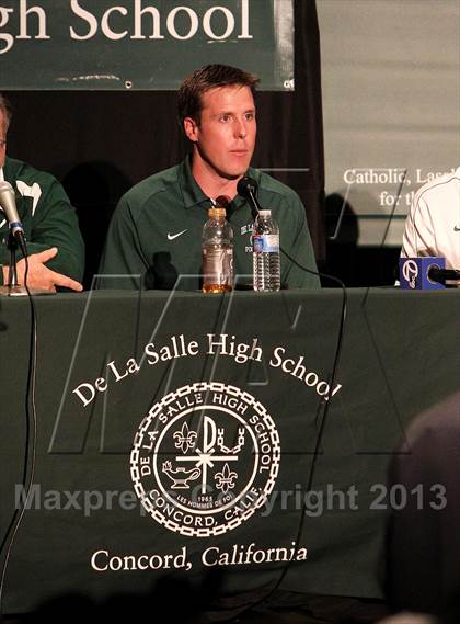 Thumbnail 3 in De La Salle's Bob Ladouceur press conference photogallery.