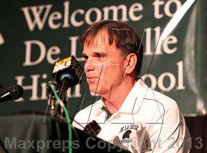 Thumbnail 2 in De La Salle's Bob Ladouceur press conference photogallery.