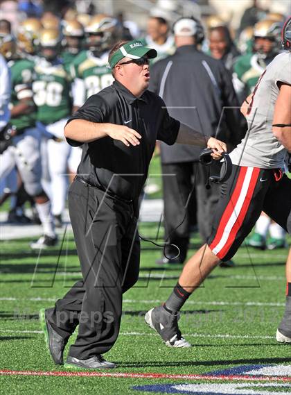 Thumbnail 1 in Coppell vs. DeSoto (UIL 5A Division 1 Area Playoff) photogallery.
