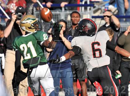 Thumbnail 3 in Coppell vs. DeSoto (UIL 5A Division 1 Area Playoff) photogallery.