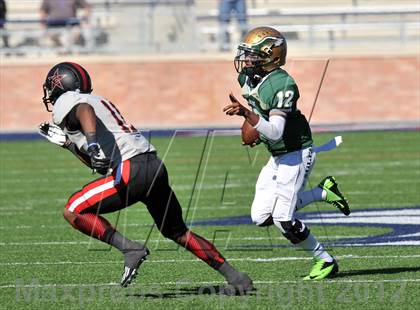 Thumbnail 1 in Coppell vs. DeSoto (UIL 5A Division 1 Area Playoff) photogallery.