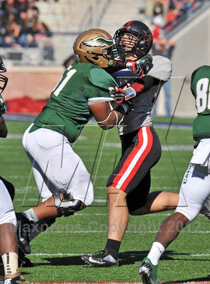 Thumbnail 1 in Coppell vs. DeSoto (UIL 5A Division 1 Area Playoff) photogallery.