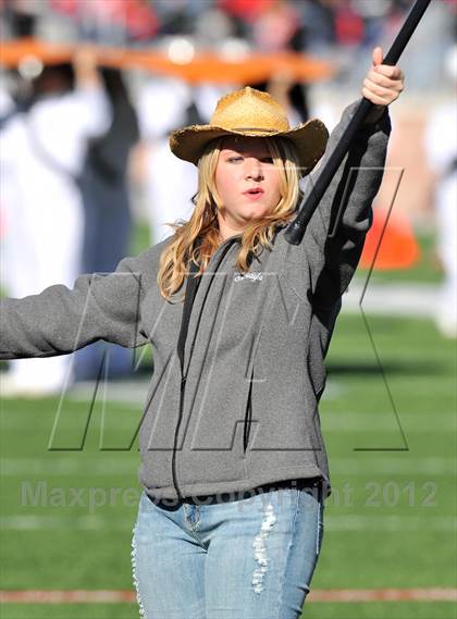 Thumbnail 3 in Coppell vs. DeSoto (UIL 5A Division 1 Area Playoff) photogallery.