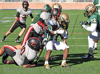 Thumbnail 2 in Coppell vs. DeSoto (UIL 5A Division 1 Area Playoff) photogallery.