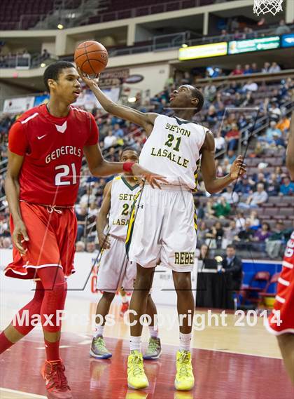 Thumbnail 3 in Seton LaSalle vs. Constitution (PIAA Class AA Final) photogallery.