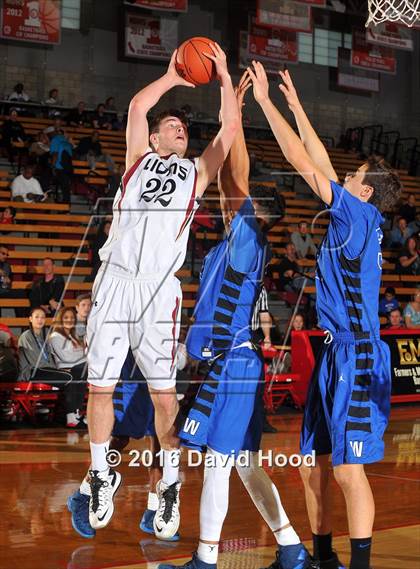Thumbnail 2 in Windward vs. JSerra Catholic (Nike Extravaganza) photogallery.