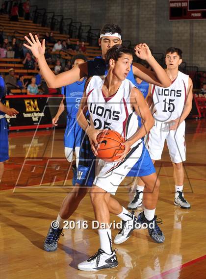 Thumbnail 1 in Windward vs. JSerra Catholic (Nike Extravaganza) photogallery.