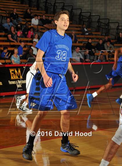 Thumbnail 2 in Windward vs. JSerra Catholic (Nike Extravaganza) photogallery.